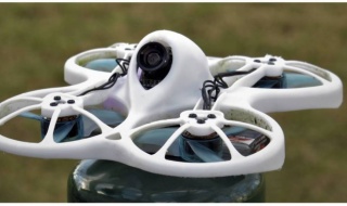 Dron spadł na teren jednostki wojskowej w Leźnicy Wielkiej. Żandarmeria Wojskowa bada sprawę i wydaje komunikat