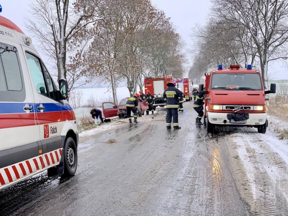 wypadek-zrm-straz-pozarna-zima